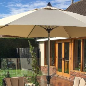 Malaga 2.7m Round Parasol 