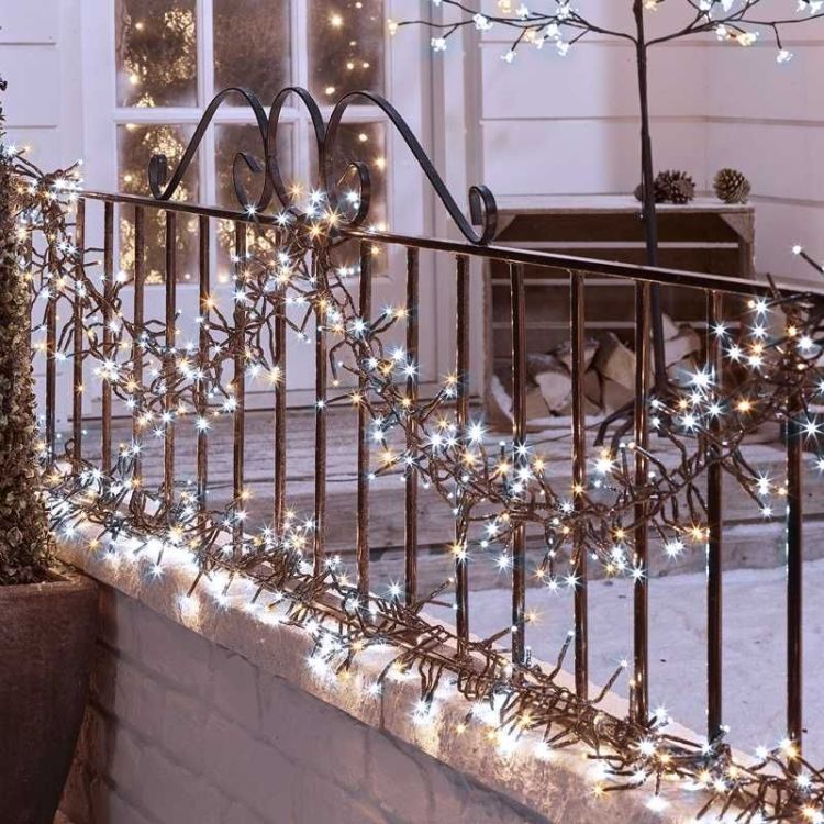 Blitzen Cluster Lights -  480 LEDs - Warm White / Cool White Mix - 6.9m
