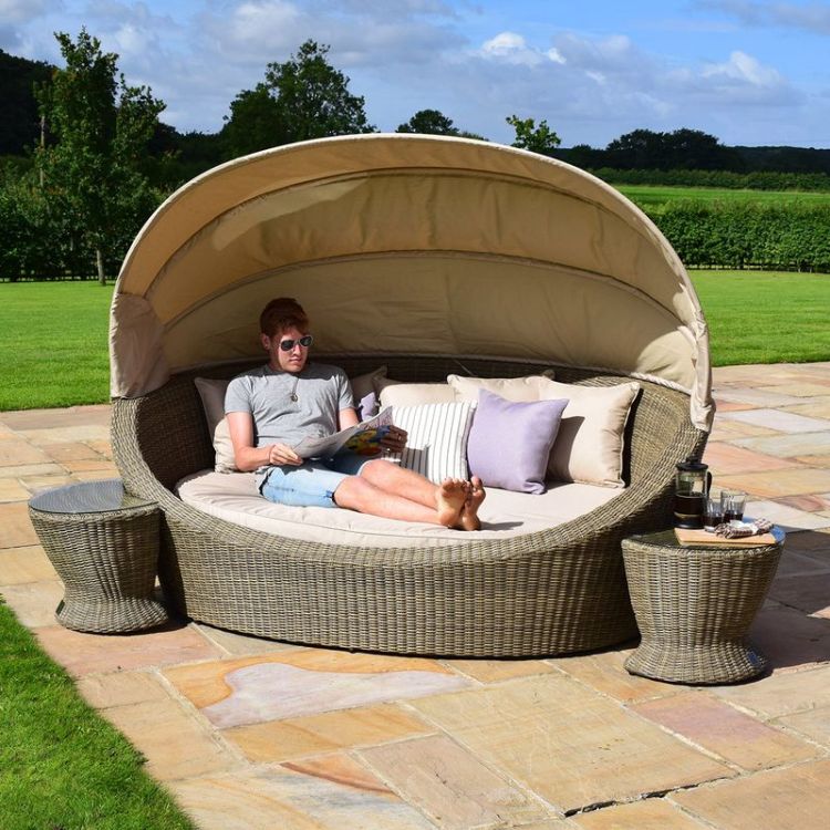MZ Winchester Rattan Daybed