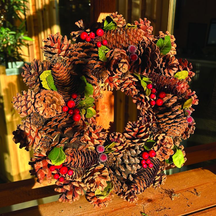 Osbourne Red Berry Pinecone Christmas Wreath - 33cm