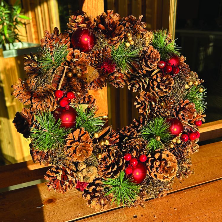 Osbourne Red Berry Christmas Wreath - 35cm